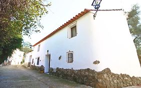 La Casita del Bosque de las Letras by SIERRA VIVA
